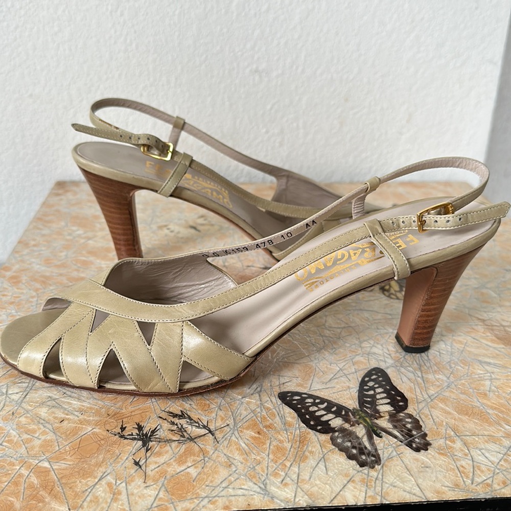 Women’s vintage style Salvatore Ferragamo heels
